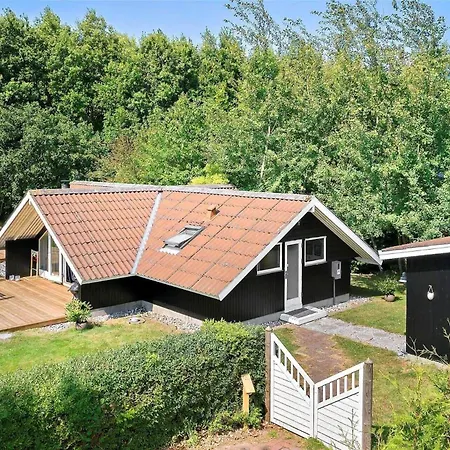 度假居 M12019-vaeggerlose-krondyrstien-51