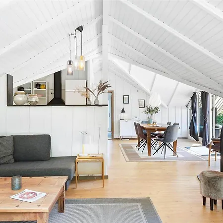 度假居 M12019-vaeggerlose-krondyrstien-51 *